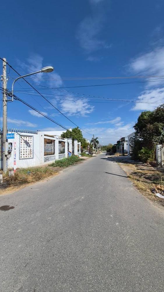 Đất nền TP Tây Ninh 225m² 2.5 tỷ - Sổ đỏ chính chủ