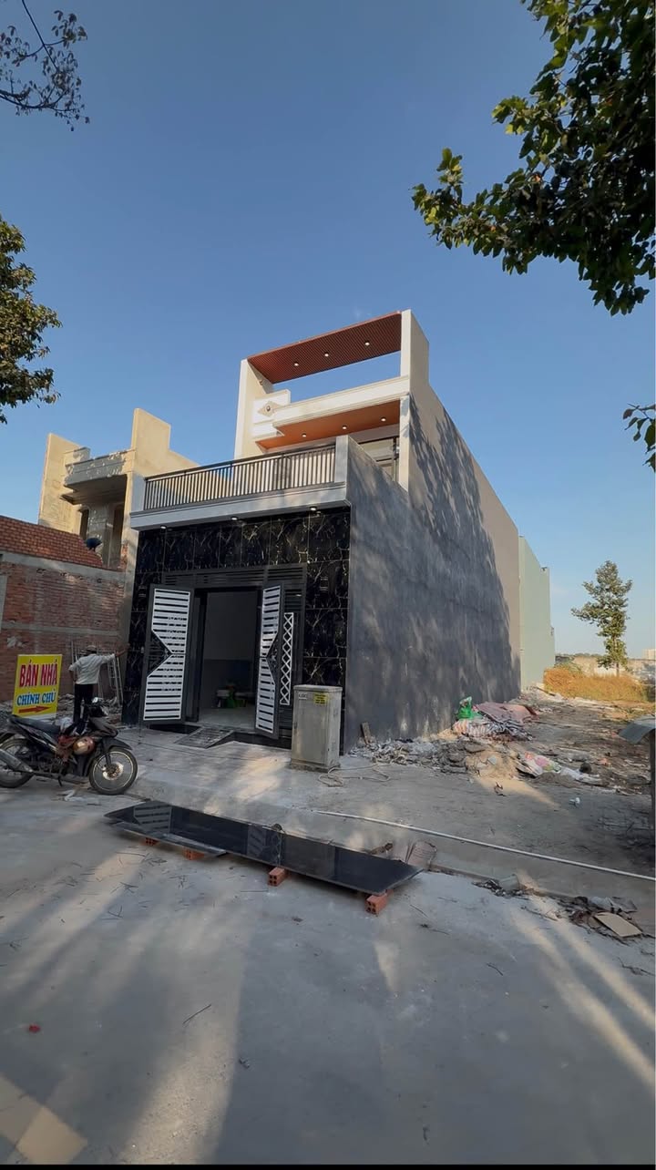 Nhà phố Hội Nghĩa Tân Uyên 100m² 2.74 tỷ - Sẵn sàng ở ngay!