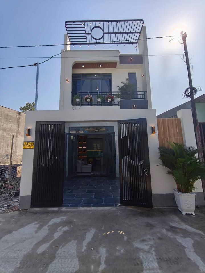 Nhà phố Mỹ Hạnh Bắc Đức Hòa 70m² giá 1.8 tỷ - Sổ hồng sẵn ở ngay!