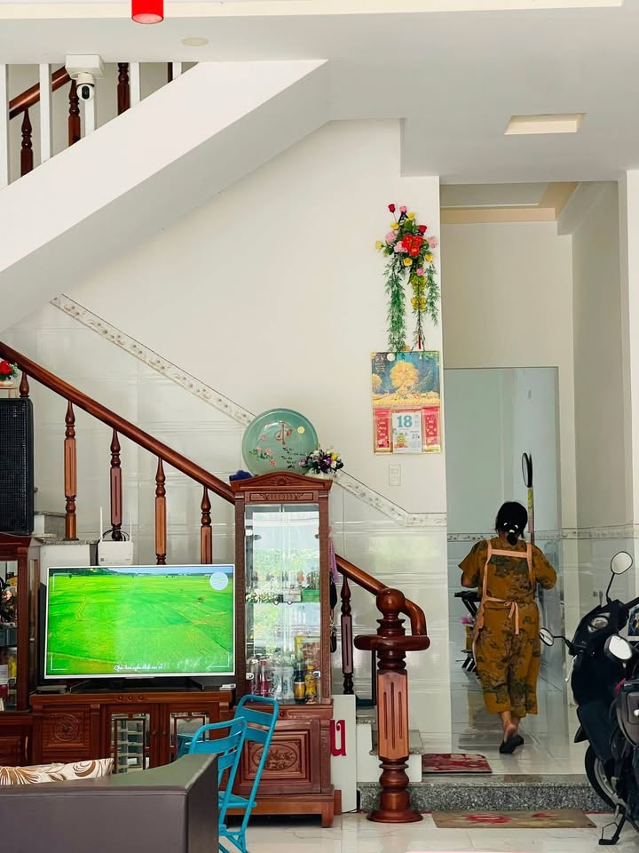 Nhà Mặt Tiền P. Nhơn Bình Quy Nhơn 80m² - Kinh Doanh Sầm Uất, Sẵn Sổ Đỏ