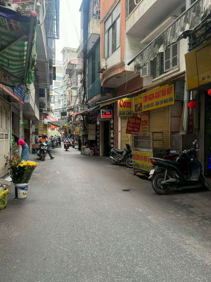 Nhà 39m², 4 Tầng Lê Thanh Nghị, Hai Bà Trưng - Giá 7.5 Tỷ