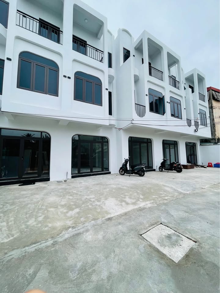 Nhà 3 Tầng Lê Lai 200m² - Sân Rộng, Gần THPT Chuyên Lam Sơn - Chỉ 2.5 Tỷ