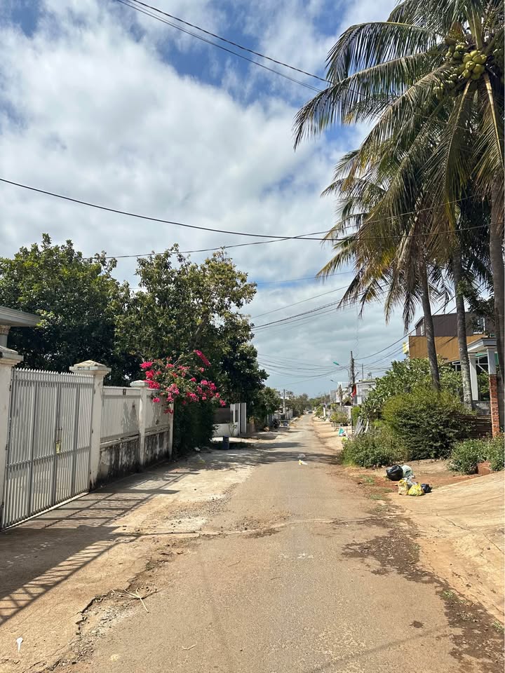 Đất Vàng Mặt Tiền A4 Cư ÊBur, BMT - 600m², 8.4 Tỷ, Tiềm Năng Sinh Lời Cao