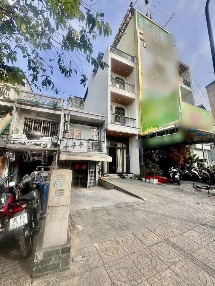 Nhà Phố Quận 6 Mặt Tiền Phạm Văn Chí 32m² - Thích Hợp Kinh Doanh