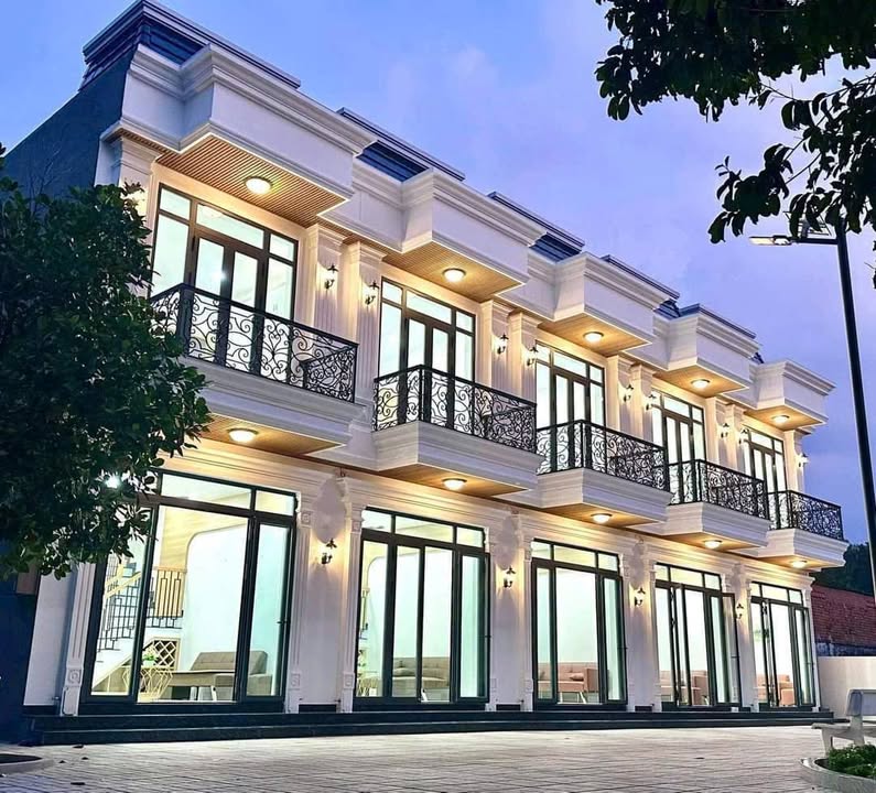 Cho Thuê Nhà Trệt Lầu 2PN, TP. TDM, Bình Dương - Sân Xe 7 Chỗ, Giá 9 Triệu