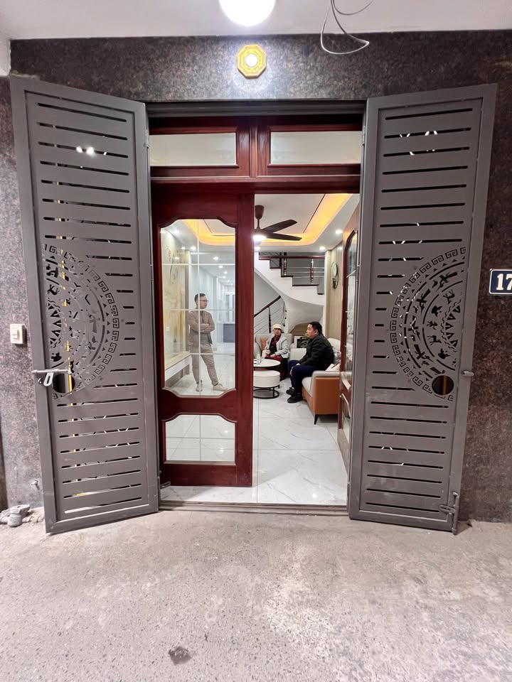 Cho thuê nhà nguyên căn 5 tầng Mỹ Đình, Nam Từ Liêm - 39m² - Giá 11-12 triệu