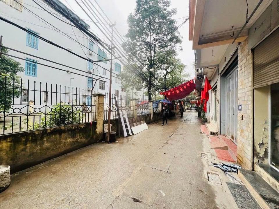 Nhà 35m², 4 Tầng, Lô Góc Mặt Tiền Kim Giang - Giá 8 Tỷ