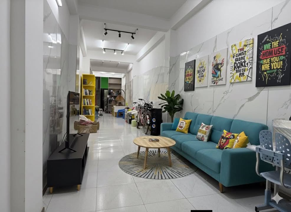 Nhà Phố Nguyễn Thái Học Quy Nhơn 70m² - Mặt tiền kinh doanh đắc địa!