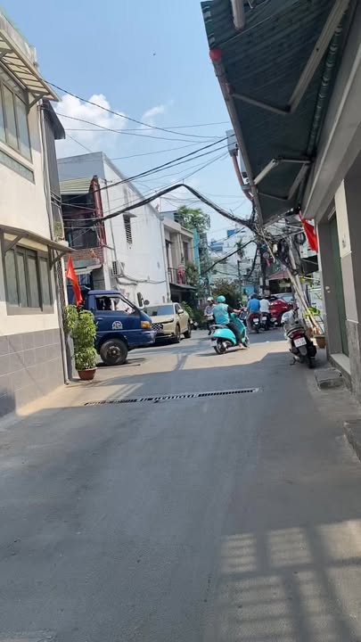 Nhà Hẻm Xe Tải Q.Bình Thạnh 19m² - Thiết Kế Hiện Đại, Thang Máy!