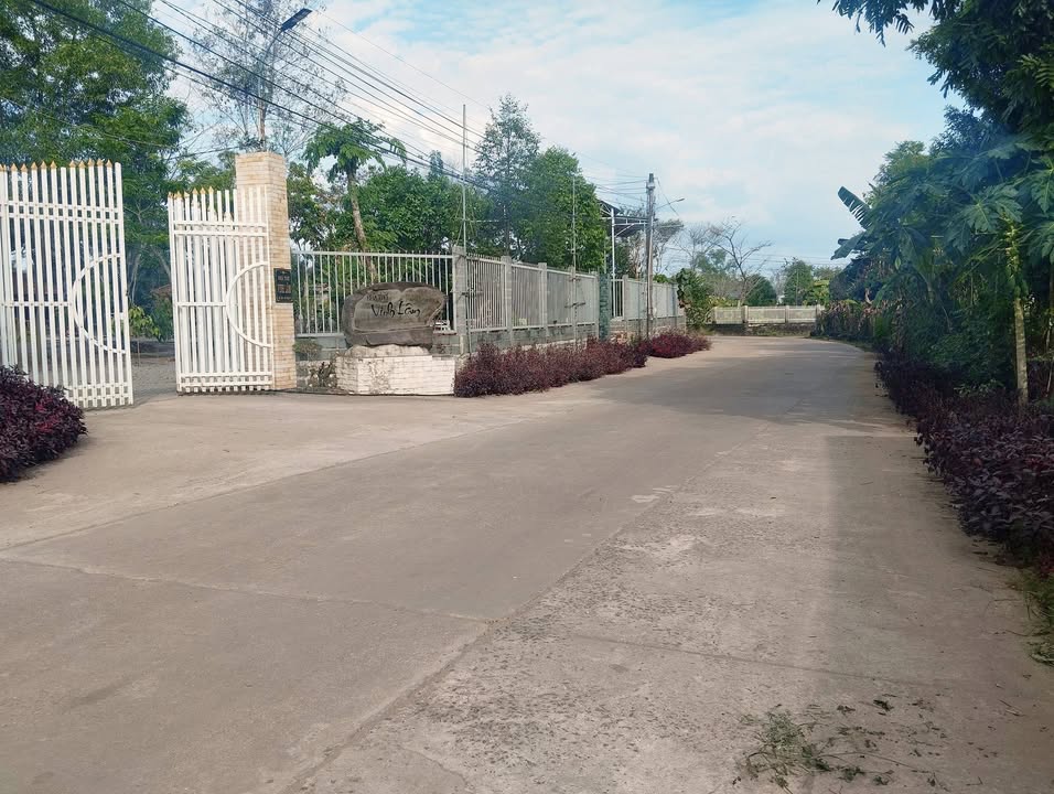 Đất Vườn Nghỉ Dưỡng Đồng Nai - 4300m² Giá 1.5 Tỷ - Sổ Hồng Rõ Ràng