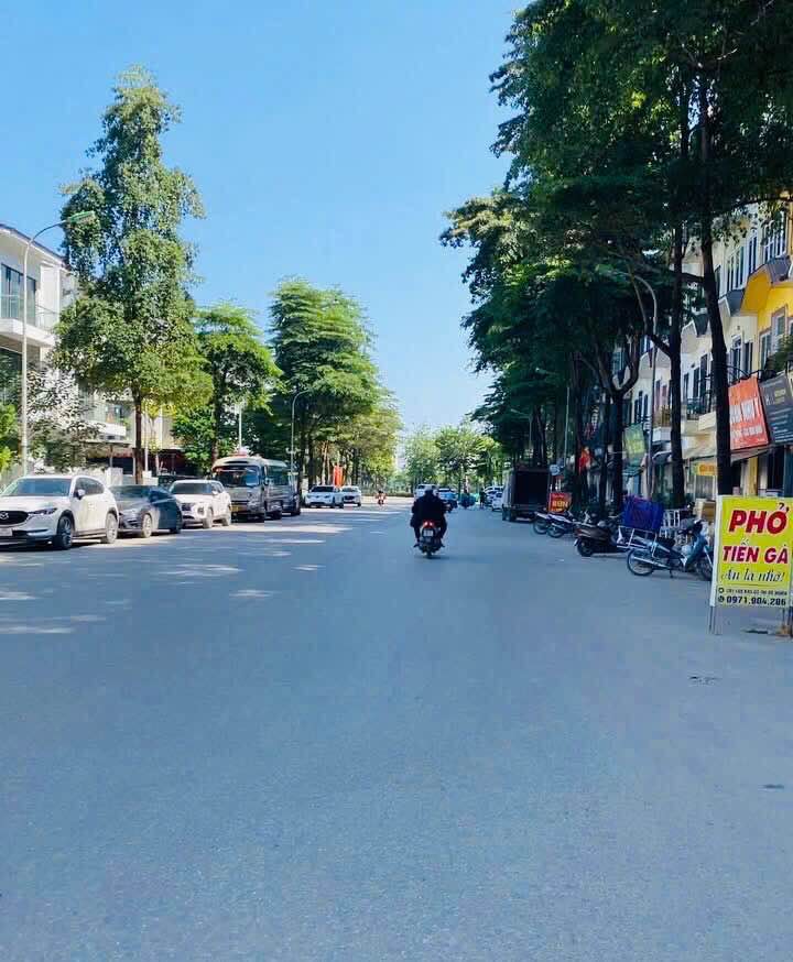 Nhà Phố Mặt Tiền Kinh Doanh 78m² KĐT Xa La, Hà Đông - Giá Tốt