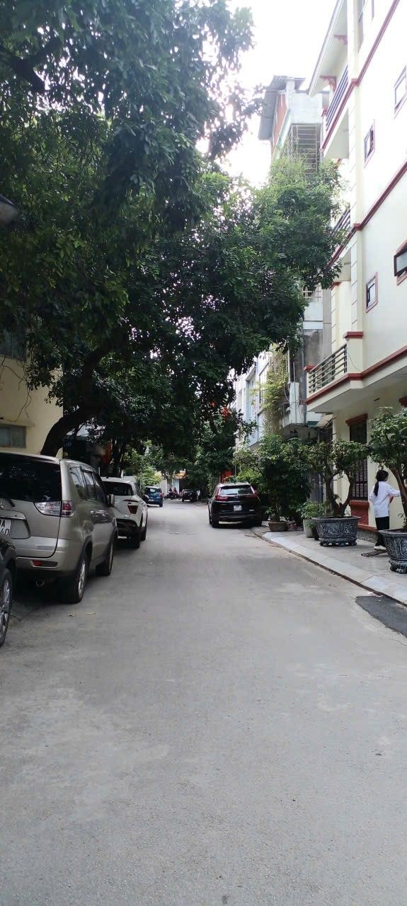 Nhà Phân Lô Vỉa Hè Hà Đông 40m² x 5 Tầng - Ô Tô Vào Nhà, Sổ Nở Hậu