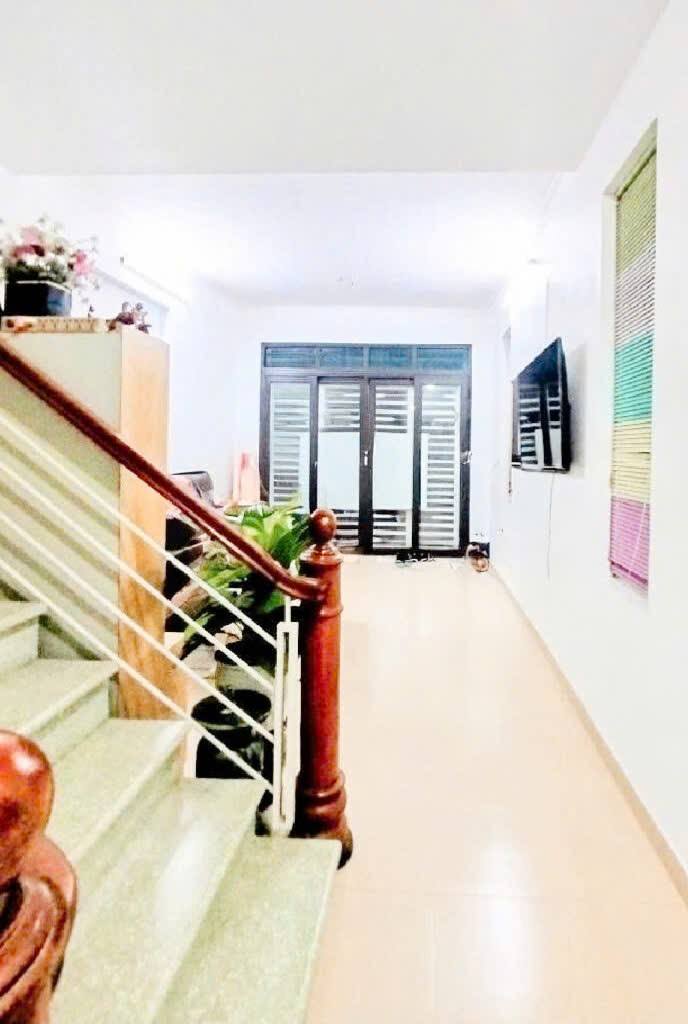 Bán nhà Quang Tiến Đại Mỗ 50m² hơn 9 tỷ - Ô tô đỗ cửa, 3 thoáng vĩnh viễn