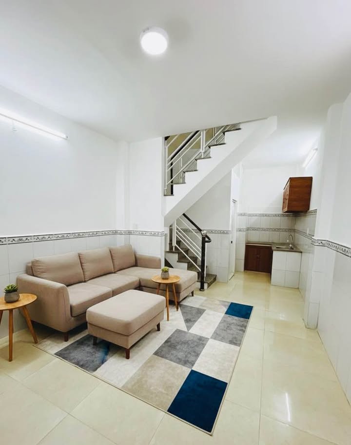 Bán nhà Âu Dương Lân Quận 8 22m² hơn 2 tỷ - Sẵn sàng ở ngay!