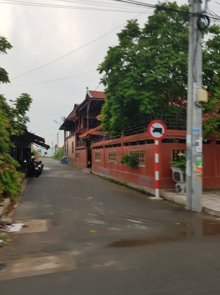 Bán Nền Trà Vinh 270m² - Cách ĐH Trà Vinh 100m, Giá 2.7 Tỷ