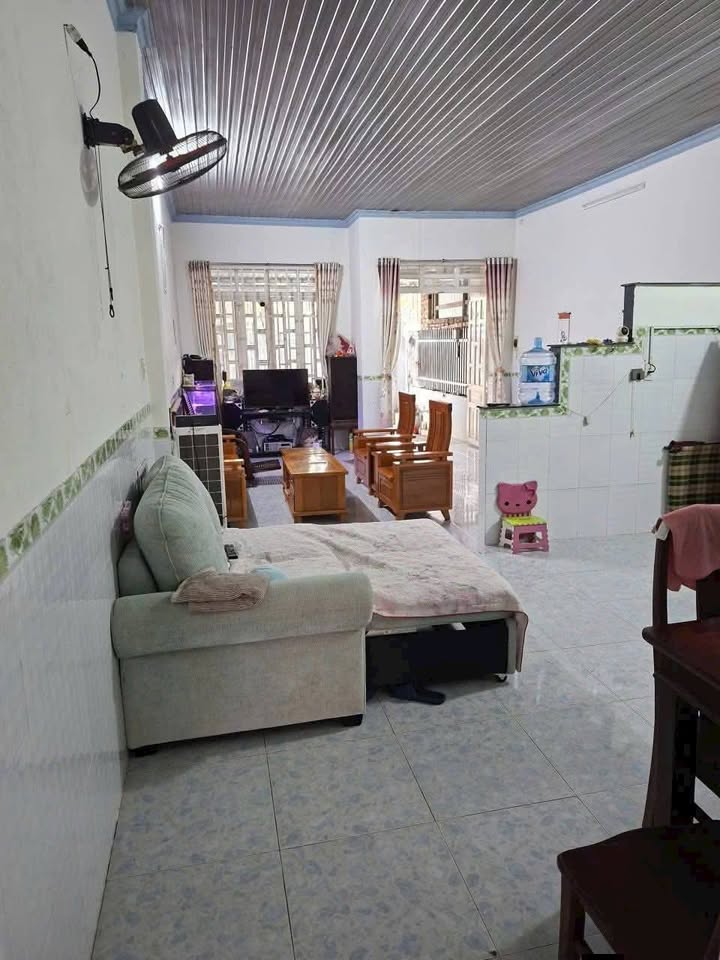 Nhà Riêng Trảng Dài 133m² giá 2.55 tỷ - Sổ hồng sẵn, hẻm ô tô!