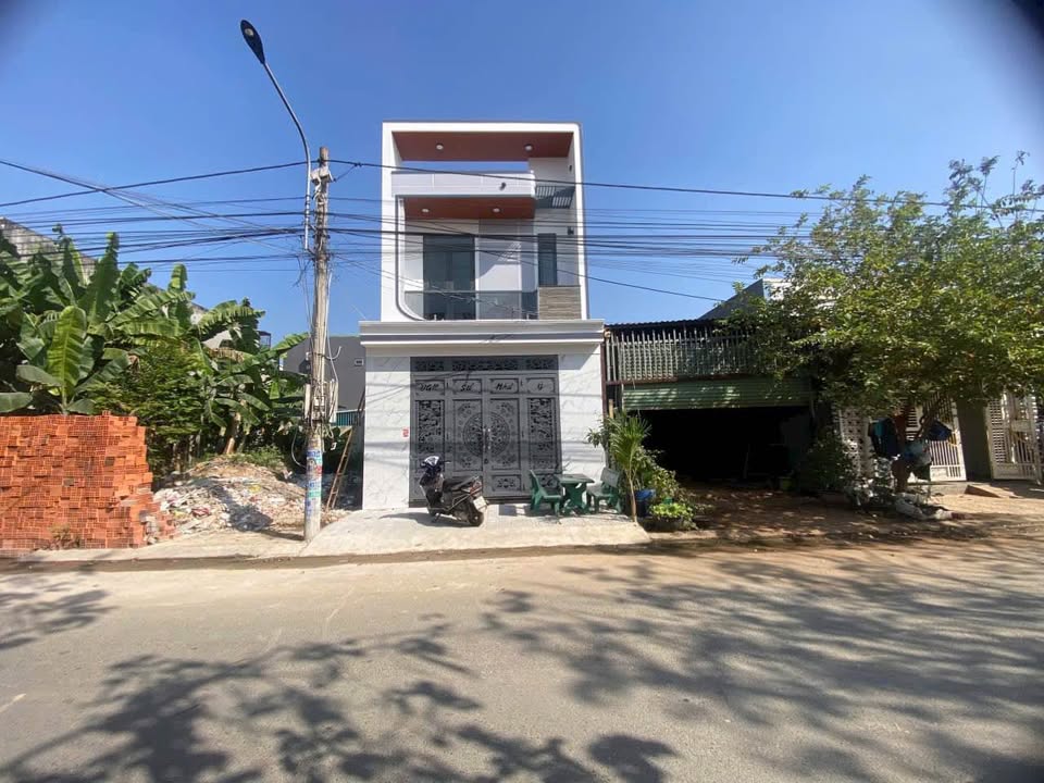 Nhà Mặt Tiền Kinh Doanh Trần Anh, Đức Hòa - 75m² Sổ Hồng Riêng