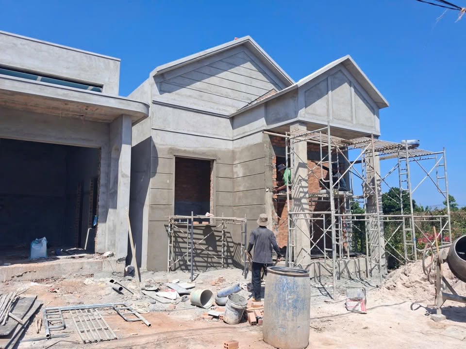 Bán Gấp Nhà 3PN Đường Tạ Văn Sáu, Đất Đỏ - Sổ Hồng 124m²