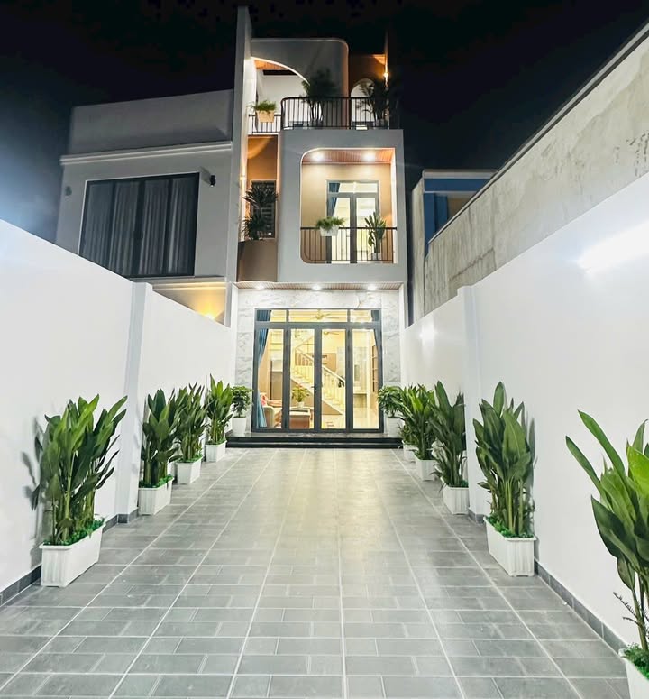 Nhà Thạnh Xuân 39, Q12 - 103m² - 3PN - 3.2 Tỷ - Sẵn Sàng Ở Ngay