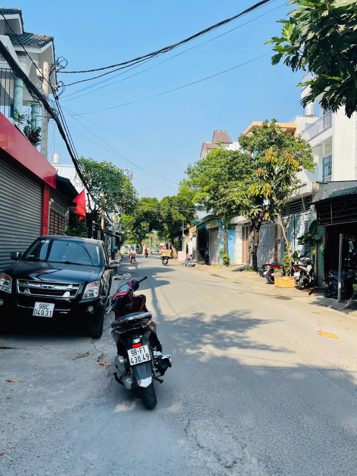 Nhà riêng Nguyễn Thị Búp Q12 55m² chỉ 2 tỷ - Ô tô vào tận nhà!