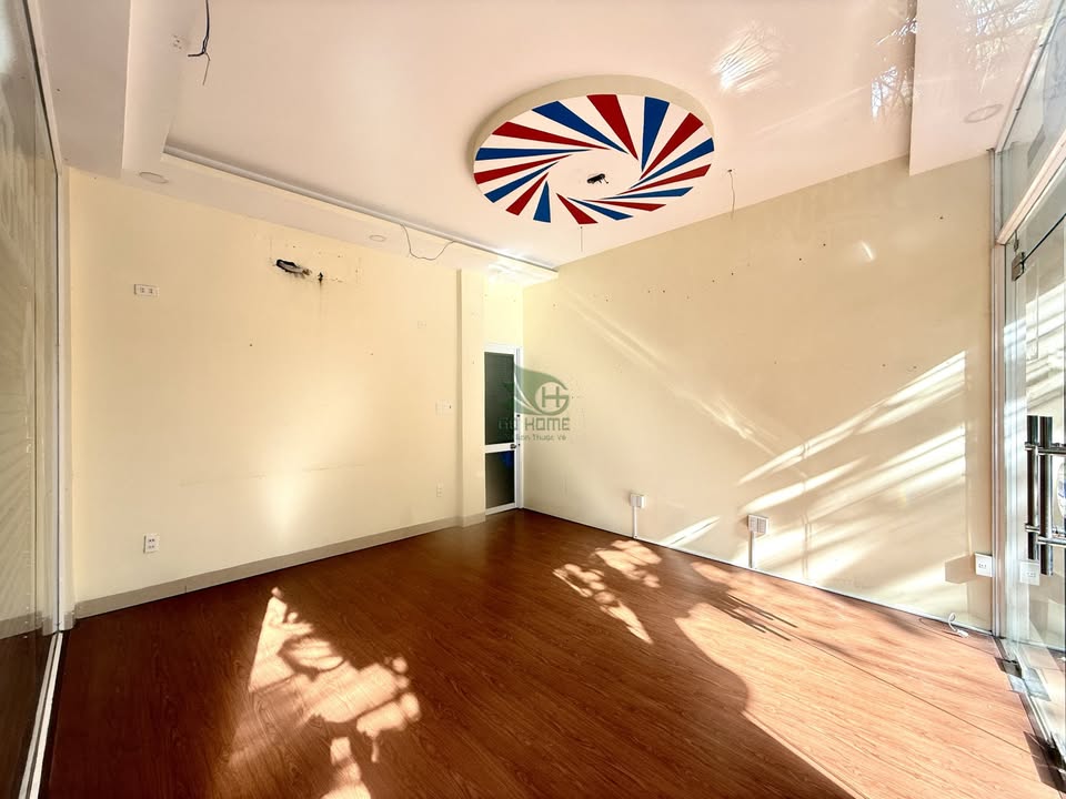 Cho thuê mặt bằng 2 mặt tiền Phước Tiến, Nha Trang - 24m² kinh doanh đa ngành