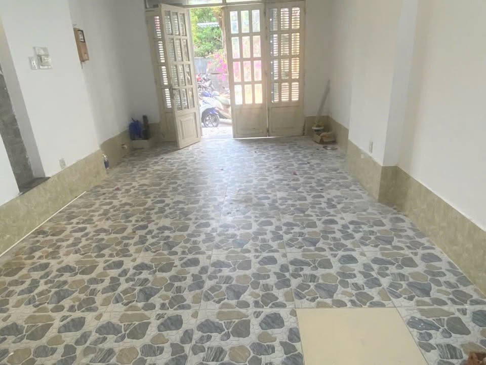 Nhà Mặt Tiền Kinh Doanh KDC Nam Long Quận 7 - 5PN, Giá 18.5 Triệu/Tháng