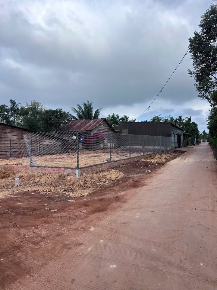 Đất Nền Mặt Tiền Tân Tiến, Krông Pắc - 195m² Sổ Đỏ Giá Đầu Tư 1 Tỷ