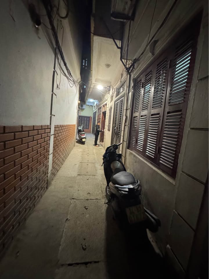 Nhà Trần Khát Chân Hai Bà Trưng 28m² giá 5.6 tỷ - Giá tốt hiếm có!