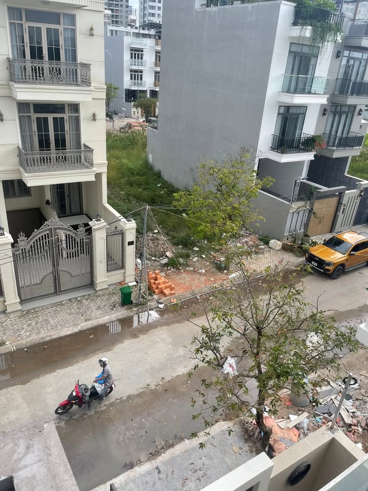 Đất Vàng Đường Đào Trí, Quận 7 - Sổ Đỏ Vuông Vắn, Giá Tốt