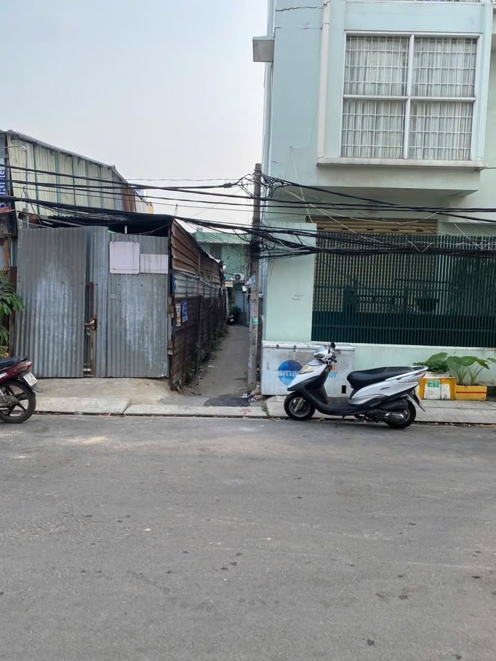 Nhà Mặt Tiền Q7 - 50m² - 1.75 Tỷ - Đường Rộng Ô Tô Tránh