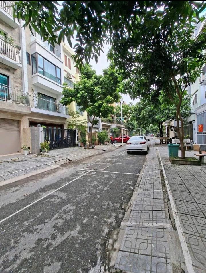 Liền kề KĐT Văn Khê Hà Đông 83m² - Sẵn sàng ở ngay!