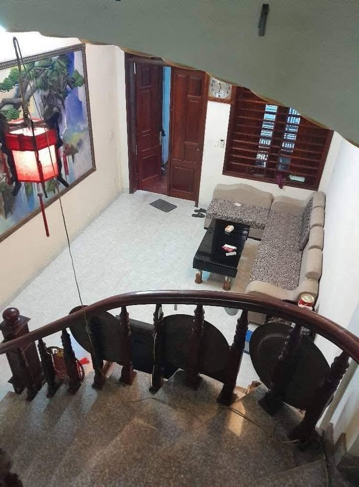 Thuê nhà 3 tầng Phố Hàn Giang 3.5 triệu - Sẵn sàng ở ngay!