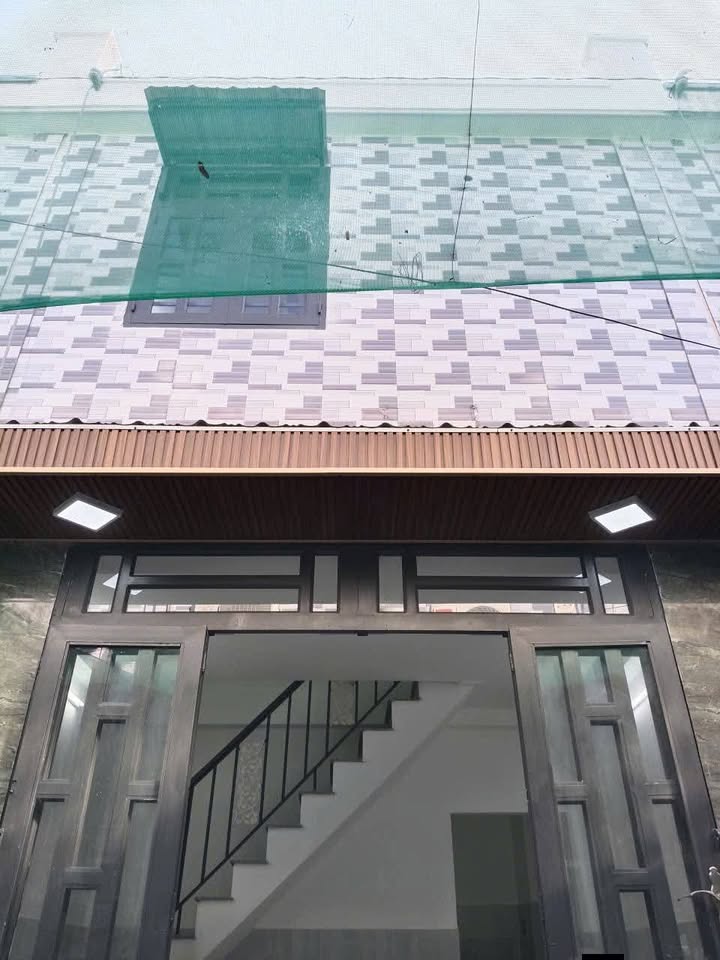 Bán Nhà Hóc Môn 24m² Giá 1.2 Tỷ - Sẵn Sàng Ở Ngay!