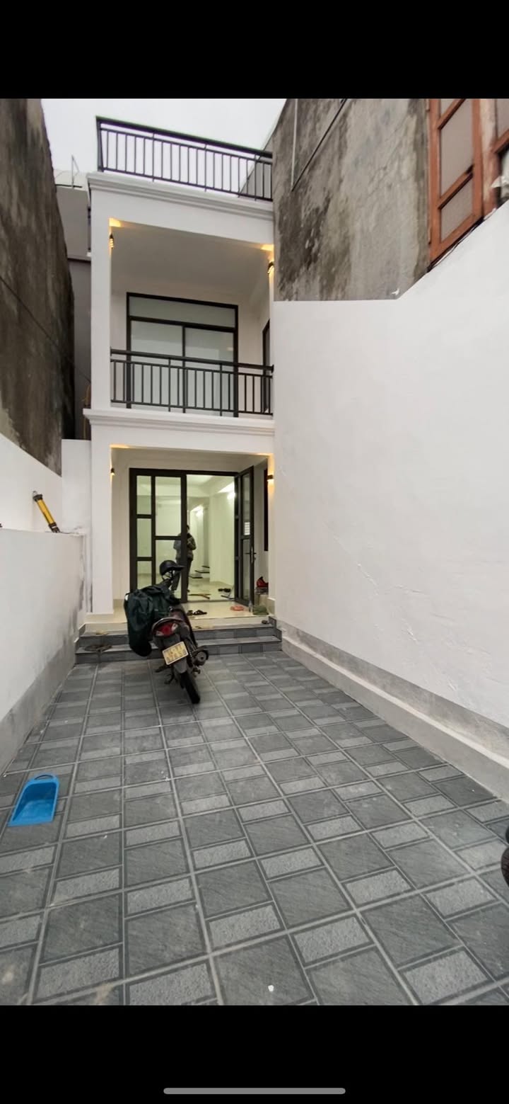 Bán nhà Phố Dã Tượng, Hạ Long 133m² Hướng Bắc - Ô tô tránh, Sẵn ở ngay!