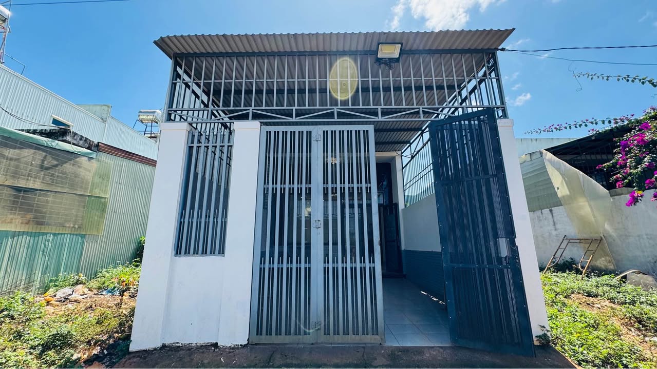 Nhà Hẻm 119 Đặng Trần Côn, Pleiku - 134m² Full Đất Ở, Sổ Đỏ Giá 1.7 Tỷ