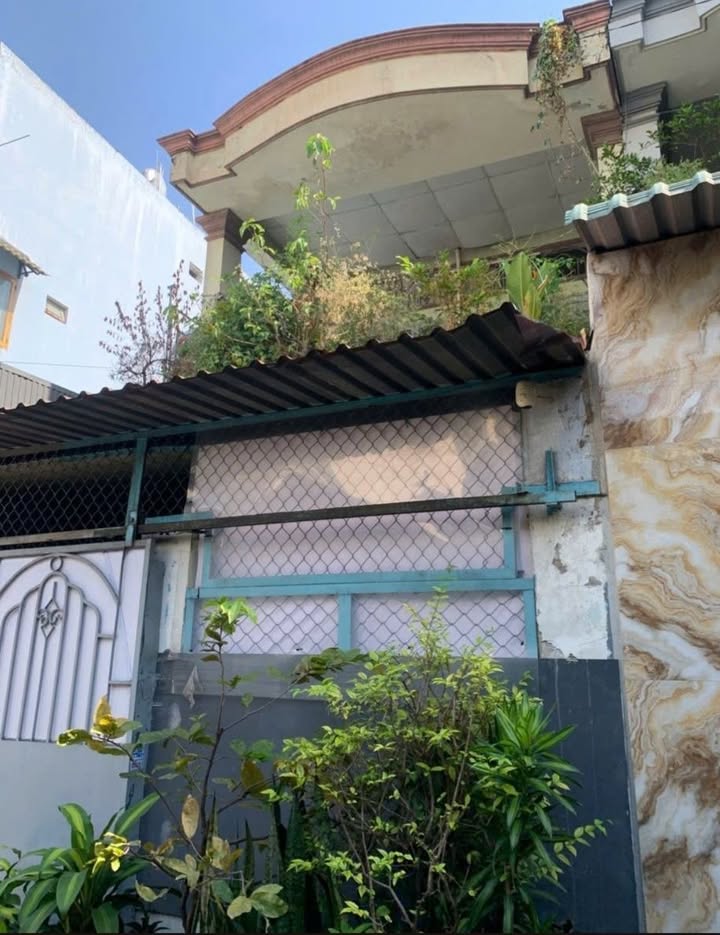 Nhà Hẻm Xe Hơi 4.2x16m Q.12 - Giá 5.1 Tỷ, Sổ Hồng, Gần Chợ Lạc Quang