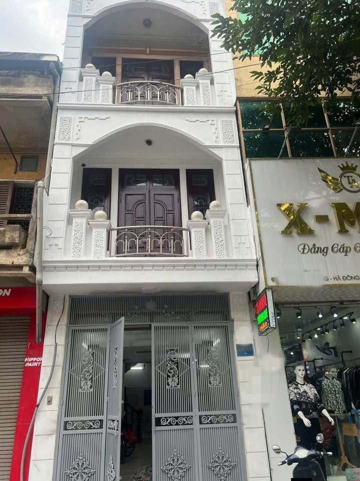 Bán nhà mặt phố Quang Trung Hà Đông 51m² 15.2 tỷ - Mặt tiền kinh doanh cực tốt!