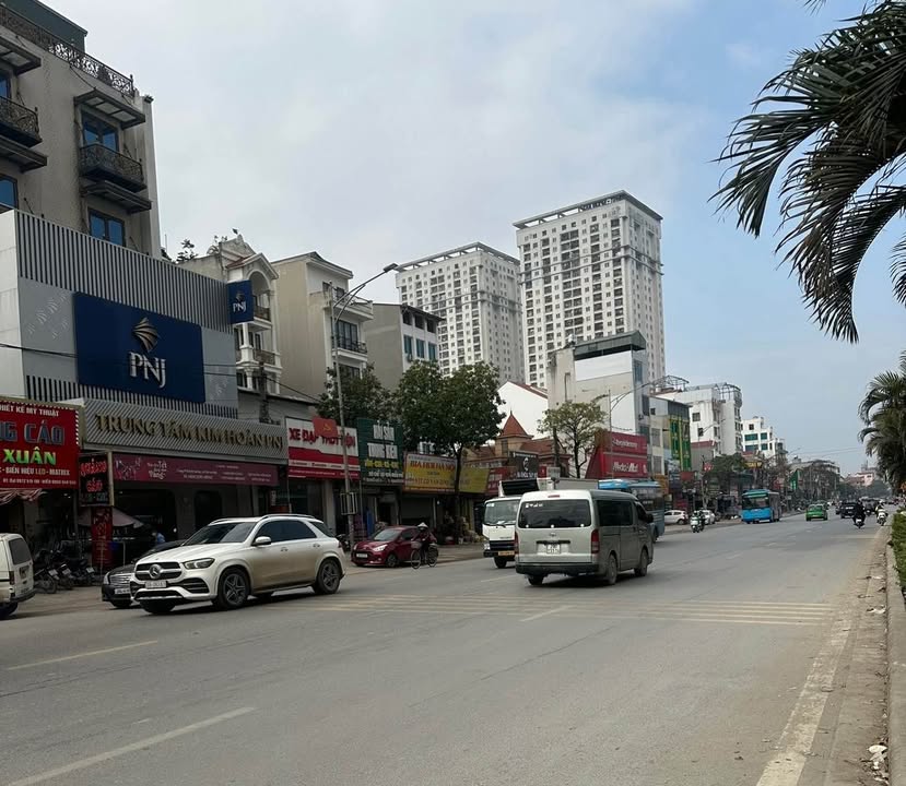 Nhà 4 tầng Cổ Nhuế 2, 64m² chỉ 9 tỷ - Ô tô vào tận nhà!