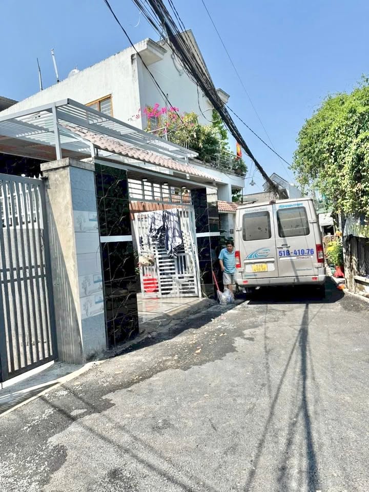 Nhà riêng Dĩ An 93.7m² giá 4.6 tỷ - Sẵn sàng ở ngay!