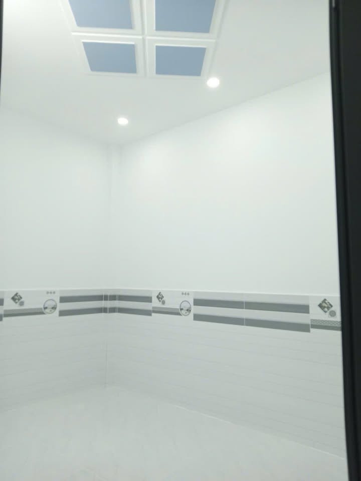 Townhouse Cho Thuê Mặt Tiền C3 Phạm Hùng, Bình Chánh - 100m², 5PN, Giá 15 Triệu