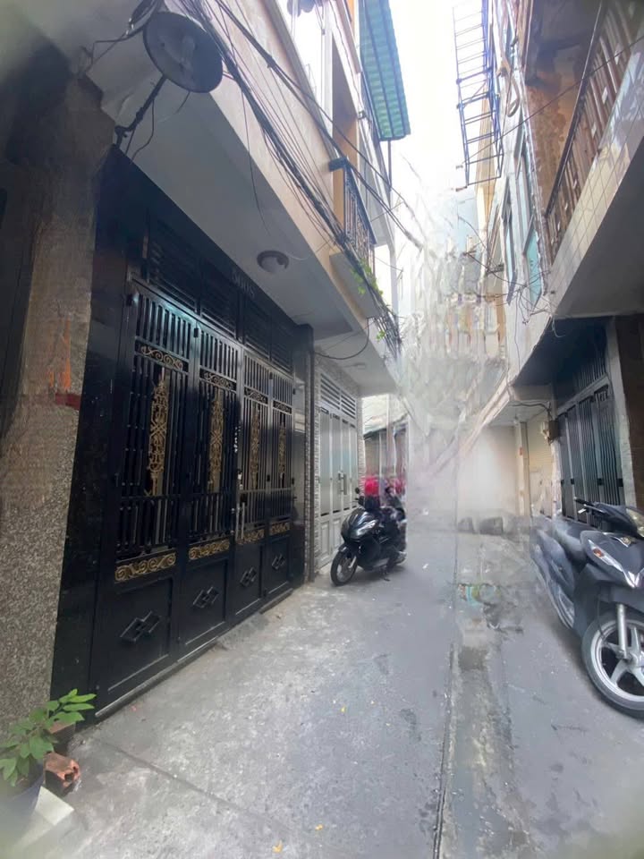 Nhà riêng Quận 4 21m² giá 12 triệu - Vị trí đẹp, phố ẩm thực!