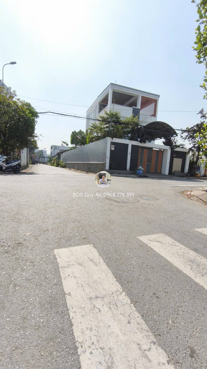 Nhà Mặt Tiền Kinh Doanh 105m² Tân Thới Nhì, Hóc Môn - Sẵn Sàng Xây Mới