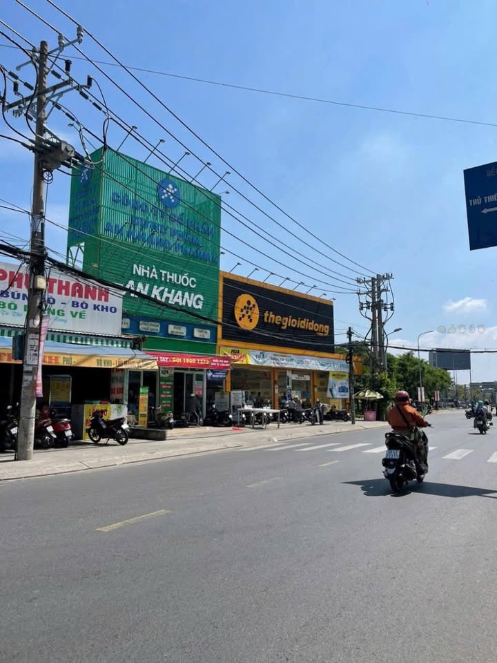 Nhà Mặt Tiền KD Hồ Học Lãm, Bình Tân - 225m², 2 Tầng, Hướng Đông - 23 Tỷ