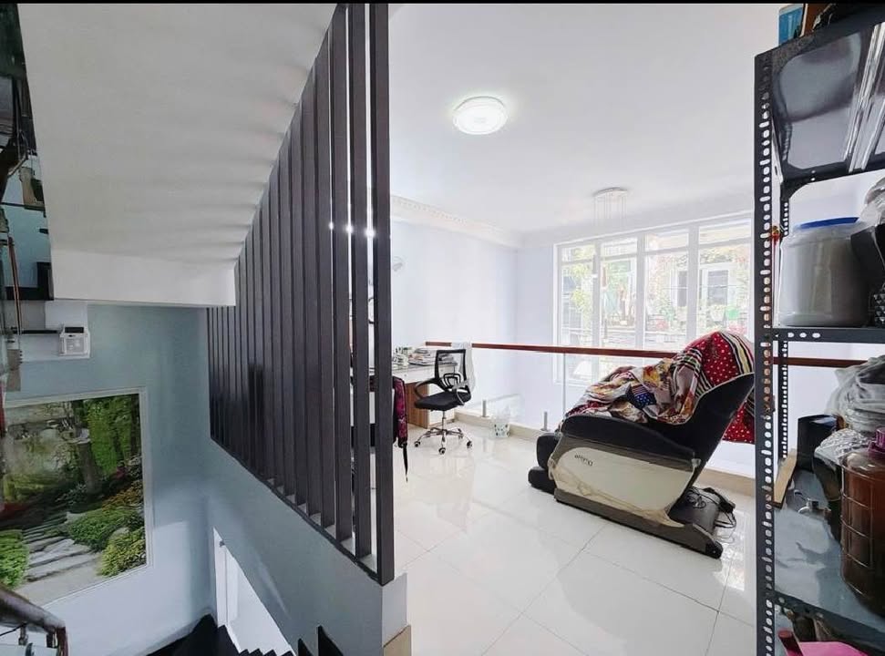 Nhà riêng Quận 7 55m² - Ô tô đậu tận cửa, nhỉnh 11 tỷ!