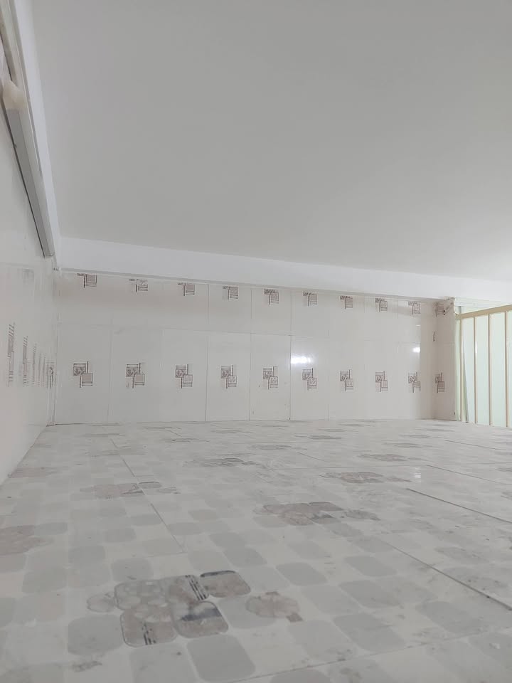 Nhà Nguyên Căn 32m² Lầu 2 - Ngay Chợ An Đông, Quận 5 - Giá 4.5 Triệu/Tháng