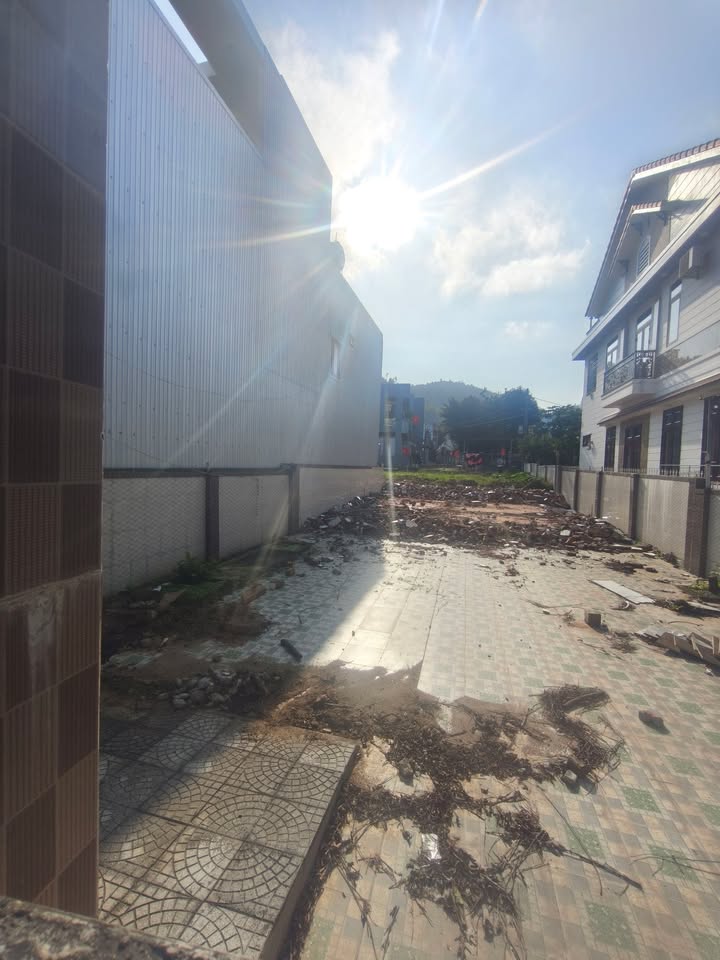 Đất nền Lê Trọng Tấn 82m² - Sổ đỏ chính chủ!