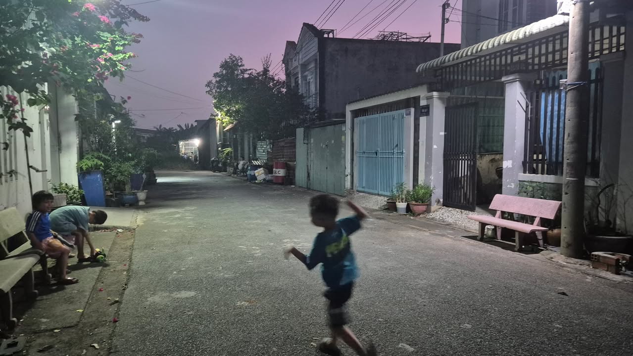 Nhà 2 Tầng 140m² Xuân Thới Sơn - Giáp AEON Hóc Môn, Giá Sập Hầm 4.95 Tỷ