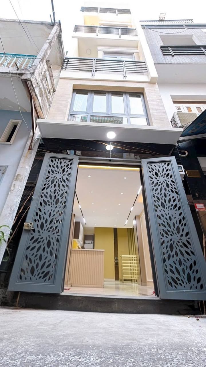 Nhà Phố 4 Tầng Quận 4 - 23m² Sổ Hồng Riêng - 6.15 Tỷ