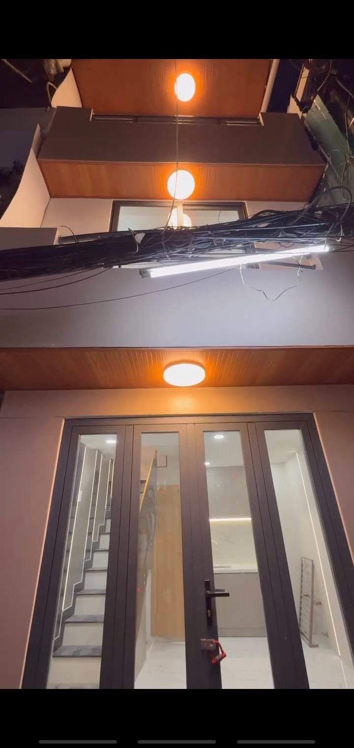 Nhà Phố Trung Tâm Q1 - Trần Hưng Đạo, 16m², 2PN, Giá 4.48 Tỷ