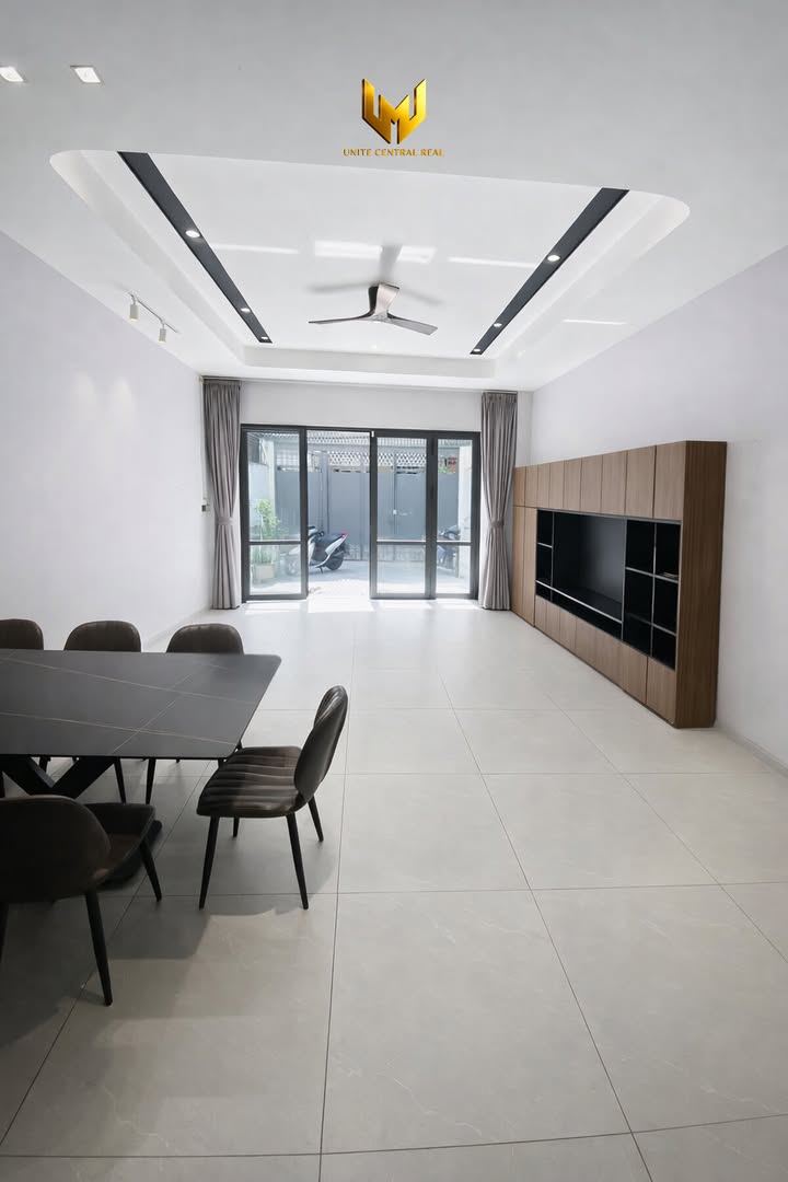 Nhà Nguyên Căn 4PN 5WC Mặt Tiền Nguyễn Văn Vĩnh, Tân Bình - Sẵn Sàng Dọn Vào Ở